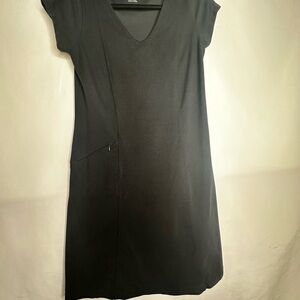 Toad&Co Black V-Neck Sheath Dress